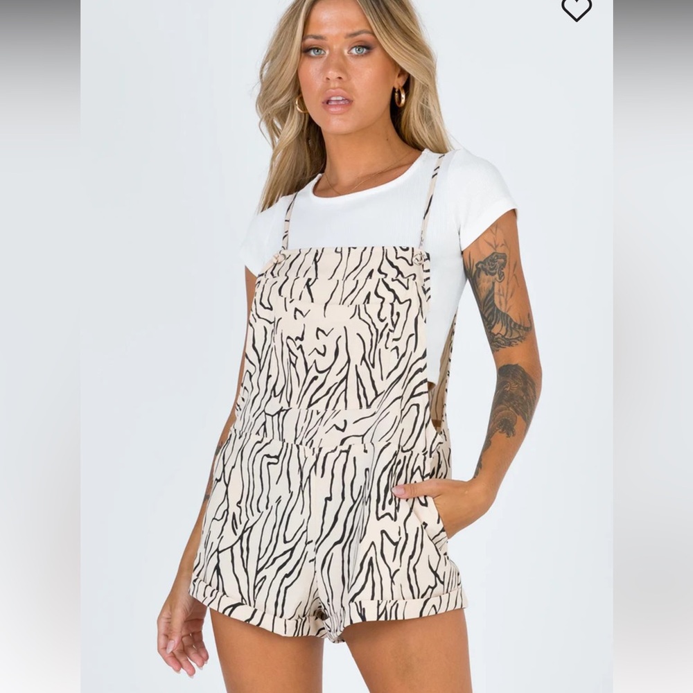Princess Polly Romper